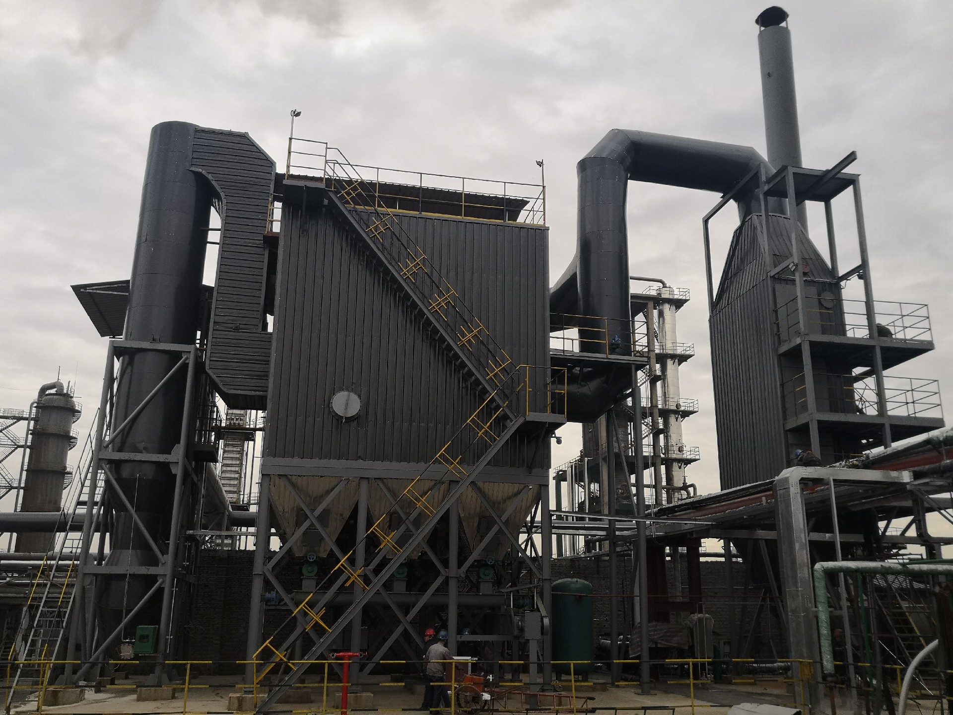 燃气锅炉、管式炉烟气脱硫、脱硝项目达标投运